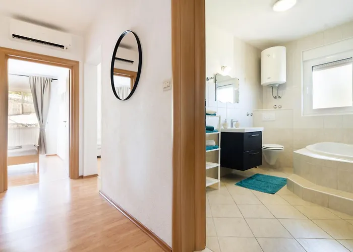 Apartmán Anda-1 By Interhome Trogir