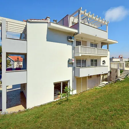 Anda-1 By Interhome Lägenhet Trogir
