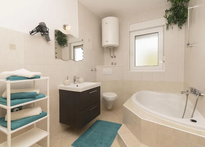 Anda-1 By Interhome Trogir