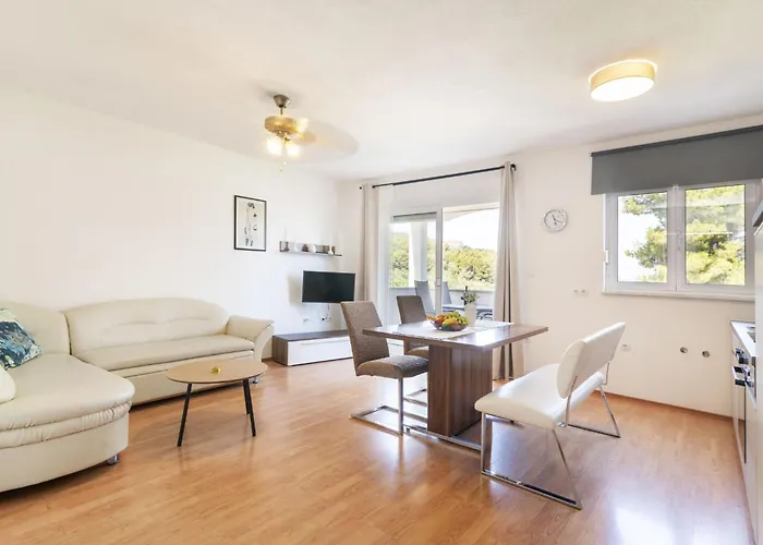 Apartment Anda-1 By Interhome